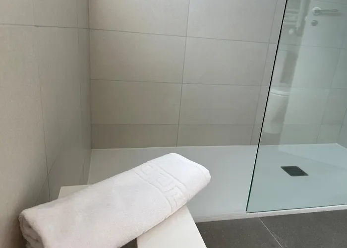 Hyp - Piso Zarra Apartment *
